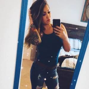 Meet your Posher, Ashley